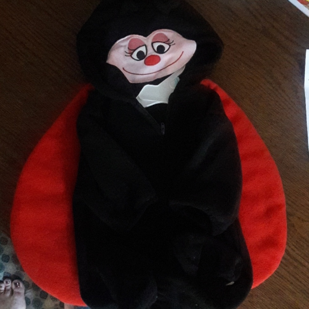 Ladybug onsie 3-6 mos